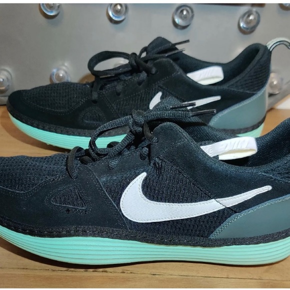 Nike Solarsoft Running Shoes Mens Size 11 US Black Bomber Grey Teal 631409-010 - Picture 7 of 11